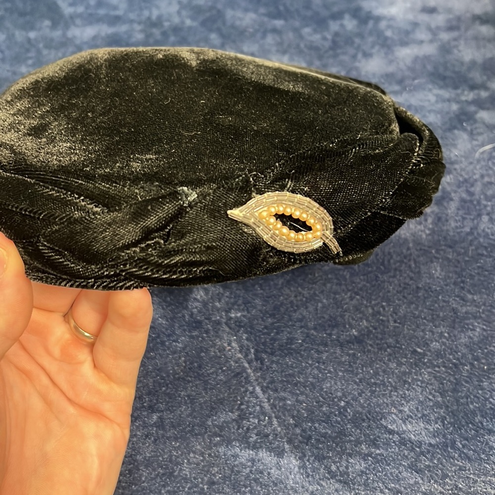 Black vintage hat